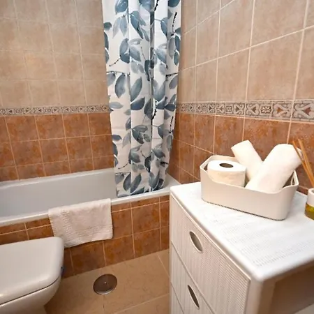 Дом отдыха Beach Apartment Torrevieja Торевьиа